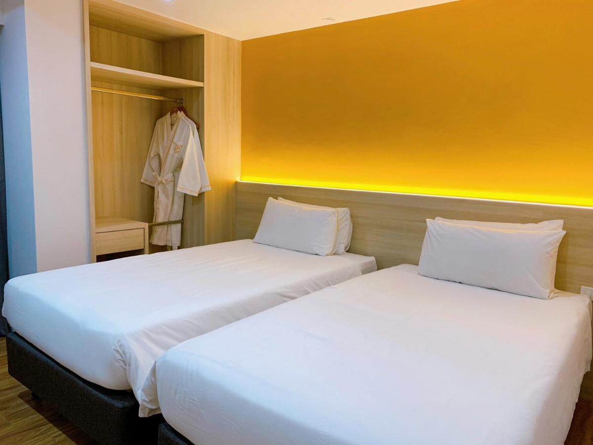 Miloft Sathorn Hotel - Sha Plus Certified Bangkok Luaran gambar Deluxe Twin Room